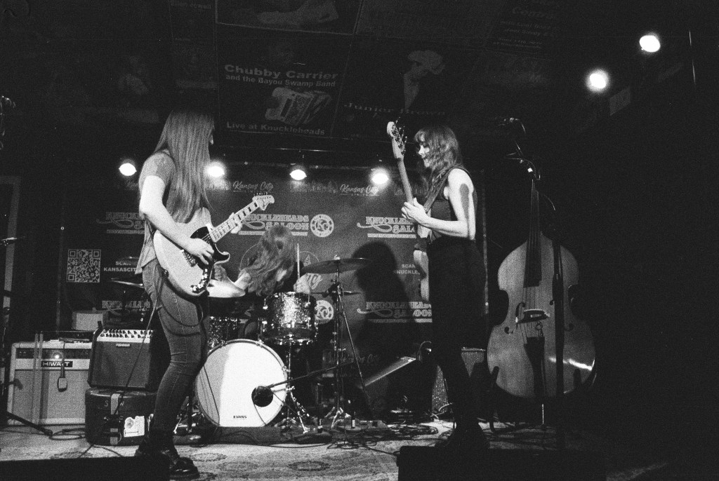 Katy Guillen, Claire Adams, and Stephanie Williams at&nbsp;Knuckleheads